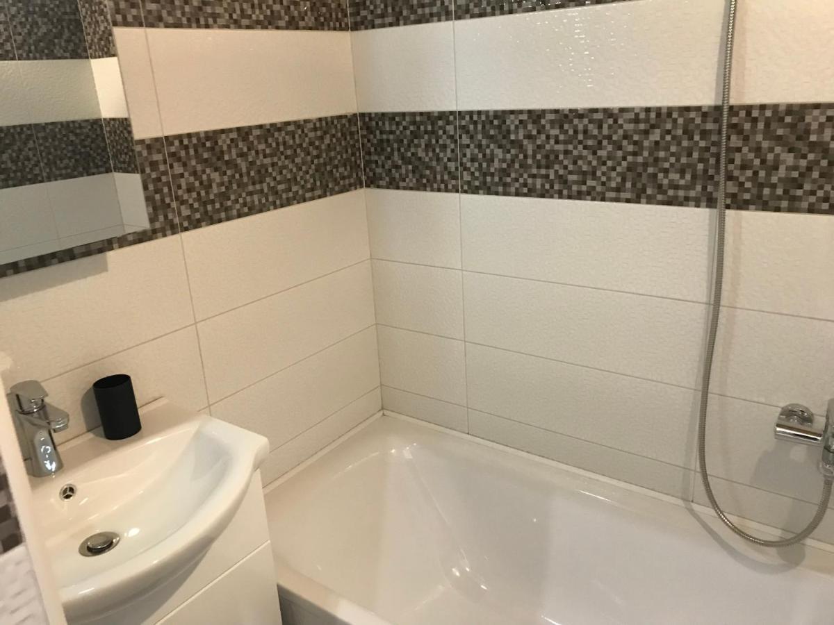 Mora Apartman 2 Kiskunfélegyháza 外观 照片