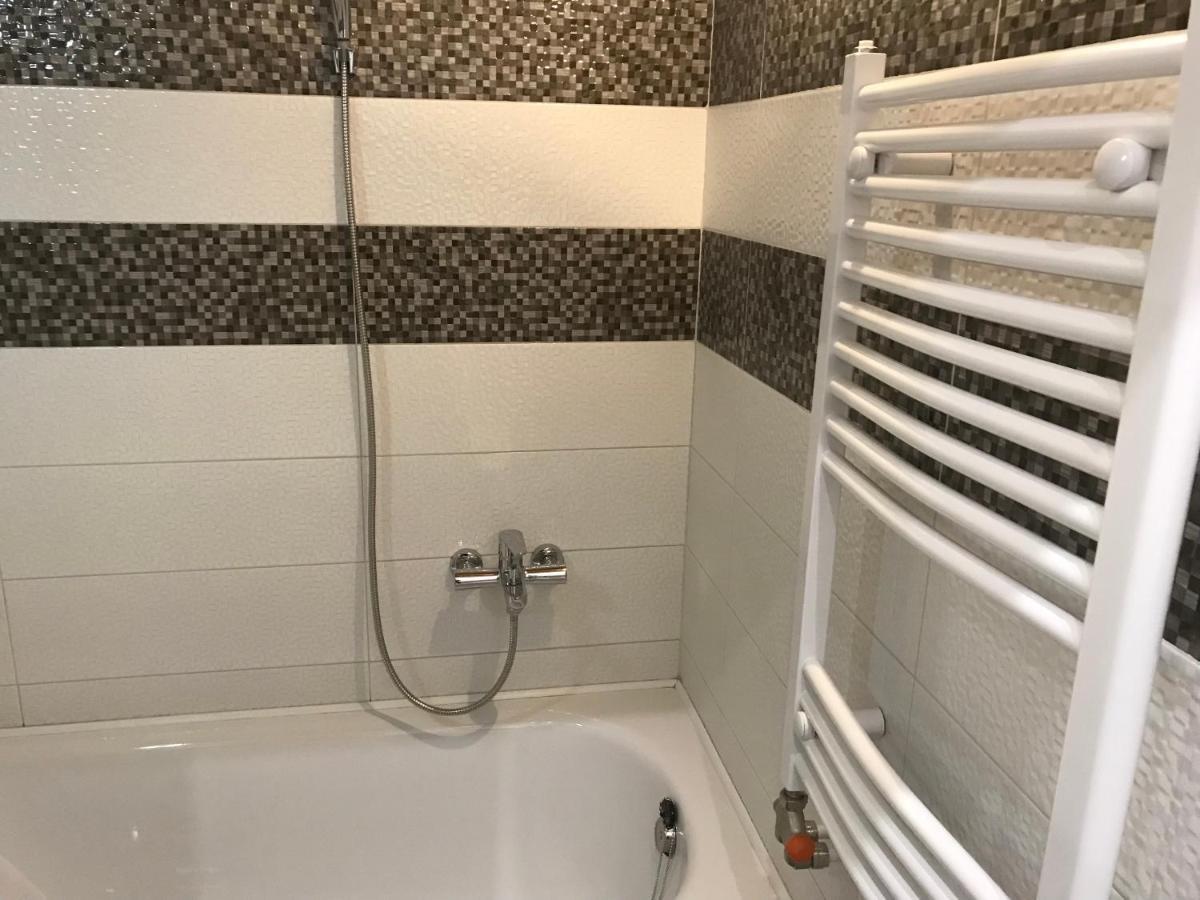 Mora Apartman 2 Kiskunfélegyháza 外观 照片