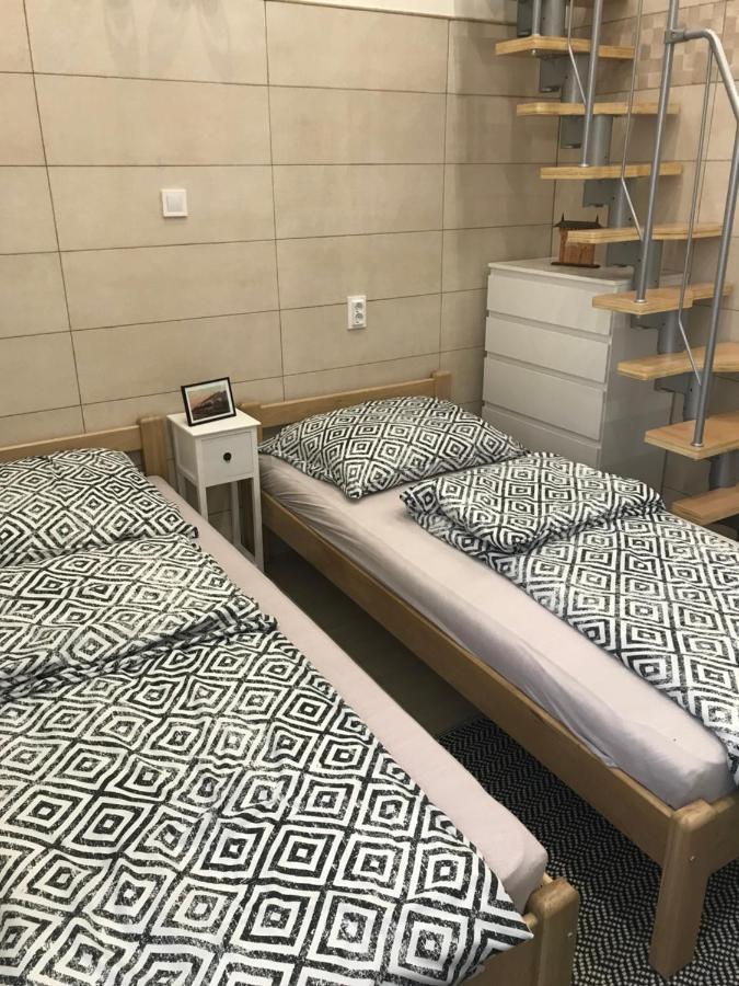 Mora Apartman 2 Kiskunfélegyháza 外观 照片